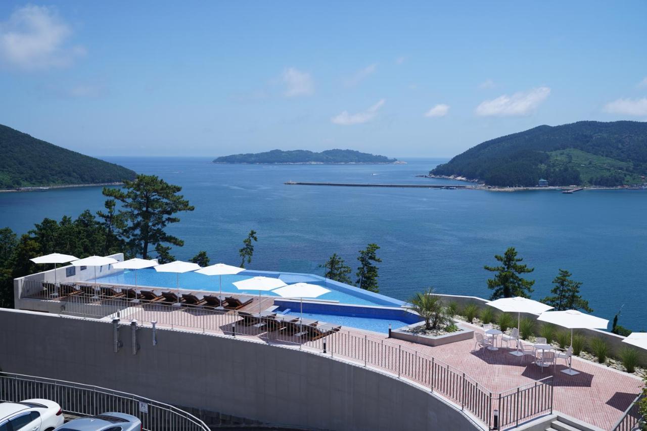 Hotel Sang Sang & Private Sang Sang Pool Villa Geoje Exterior photo