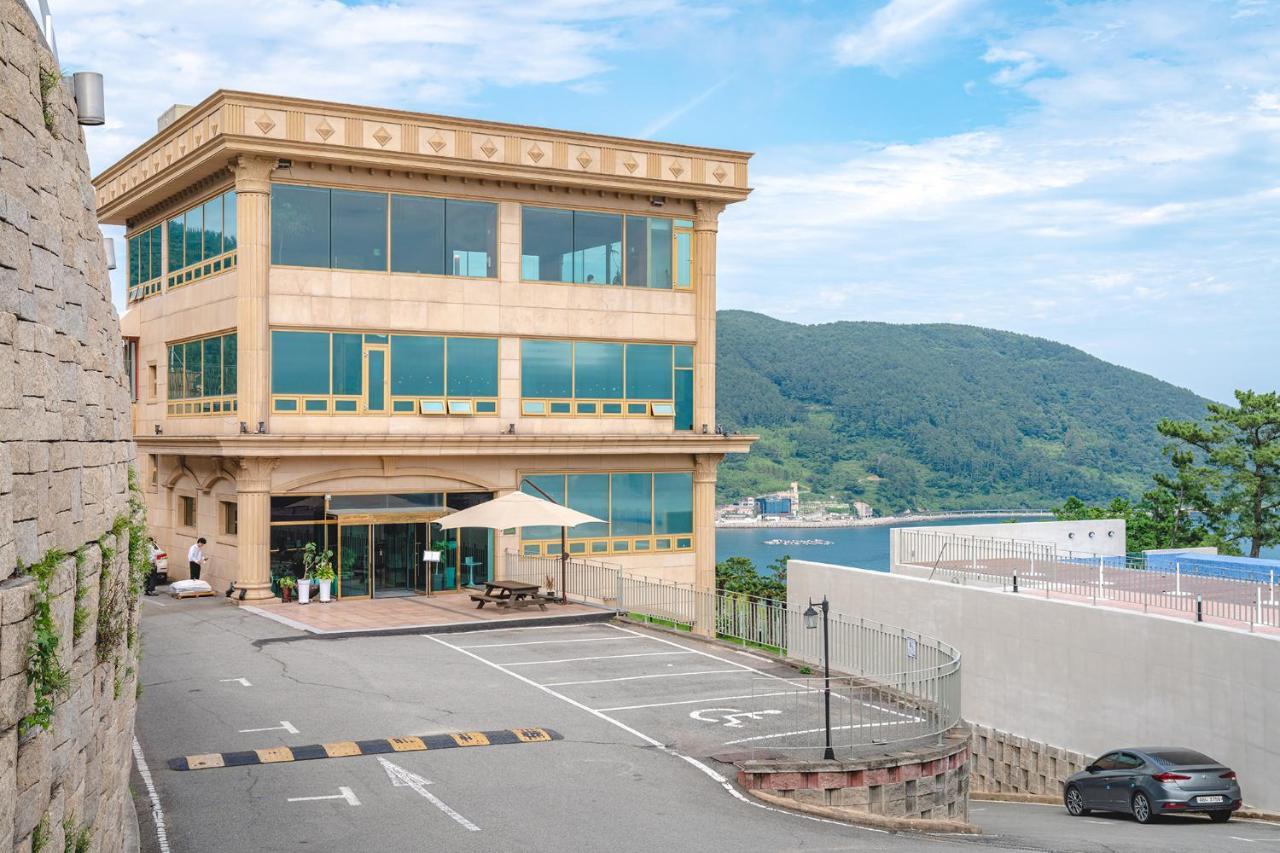 Hotel Sang Sang & Private Sang Sang Pool Villa Geoje Exterior photo