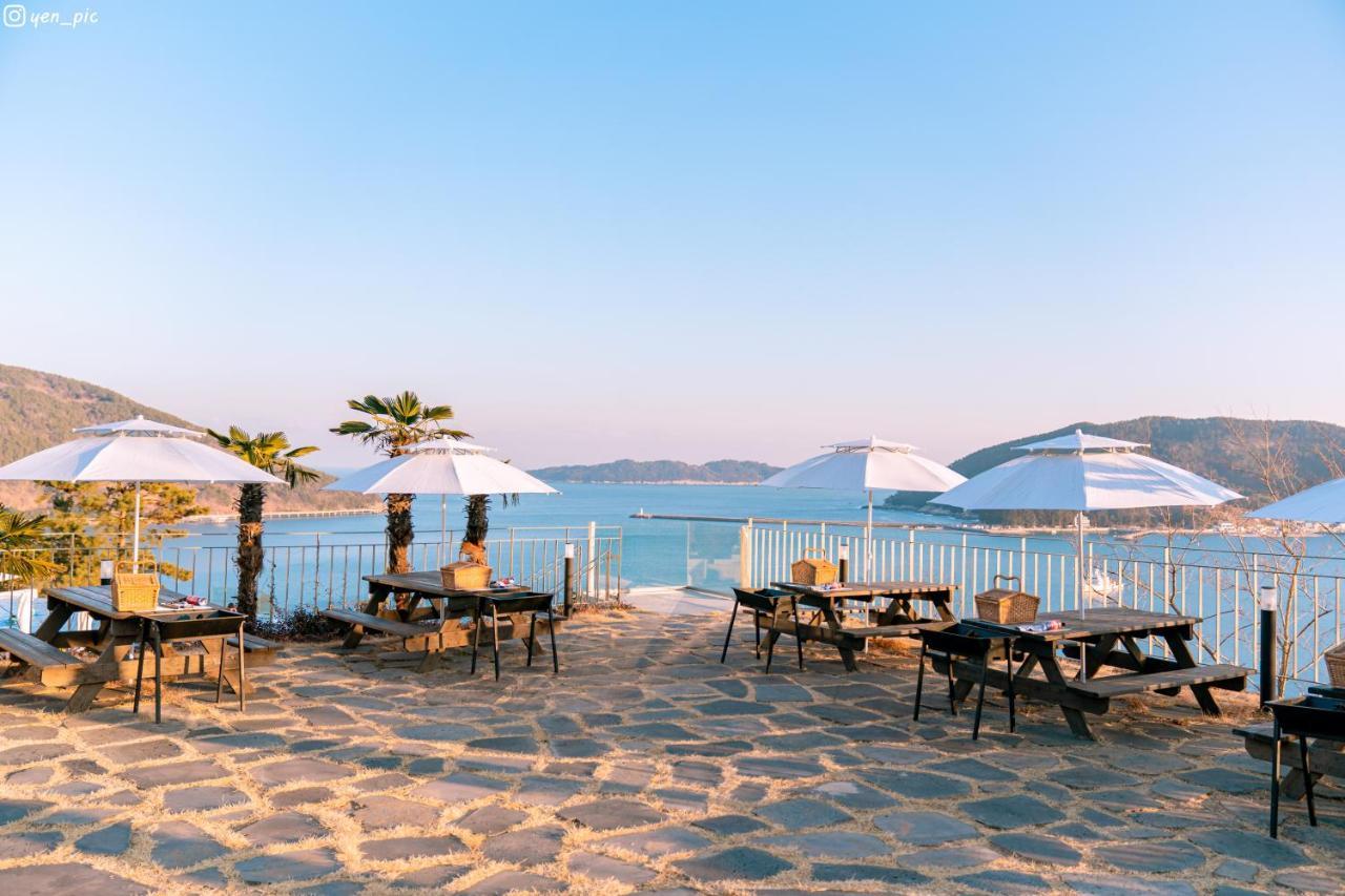 Hotel Sang Sang & Private Sang Sang Pool Villa Geoje Exterior photo
