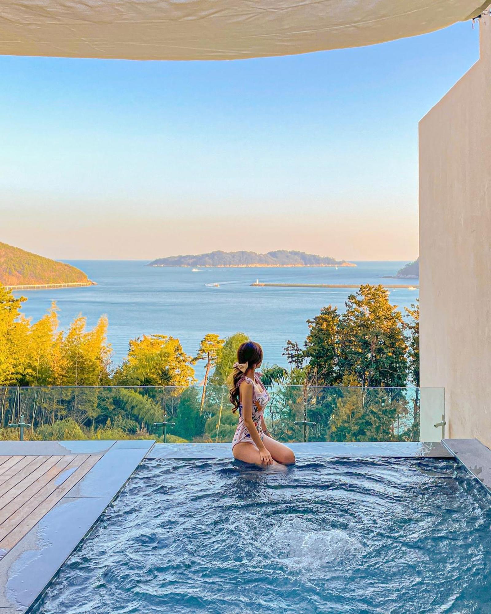 Hotel Sang Sang & Private Sang Sang Pool Villa Geoje Exterior photo