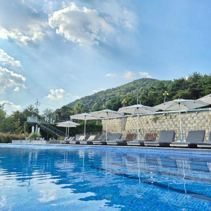 Hotel Sang Sang & Private Sang Sang Pool Villa Geoje Exterior photo